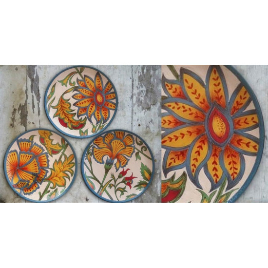 shop Hand Painted Wall Plate (Set of 3) - Country Flowers