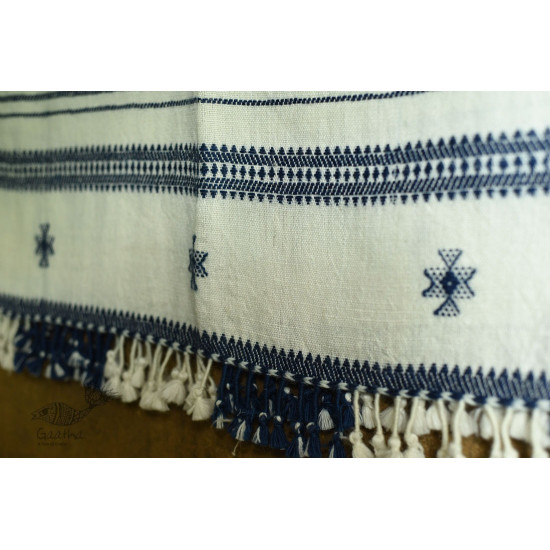 shop handspun kutchi raw woolen unisex  Off White shawl