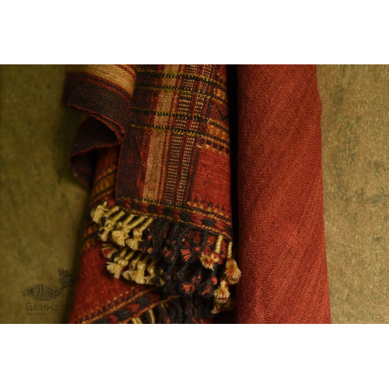 shop handwoven kutchi raw woolen unisex shawl