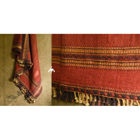 shop handwoven kutchi raw woolen unisex shawl