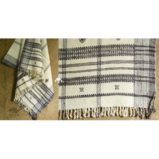 shop Kutchi Bhujodi Handspun Raw Woolen Shawl  - Cream Color