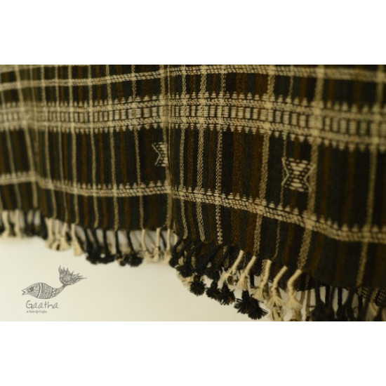 shop Kutchi Bhujodi handwoven Raw Woolen Shawl 