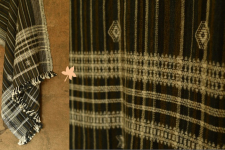 Salt Deserts of Kutch - Kutchi Bhujodi Handwoven Raw Wool Shawl - Dark Brown