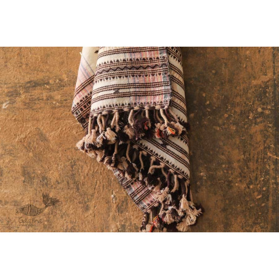 Salt Deserts of Kutch ❅ Raw Woolen Stole ❅ 4