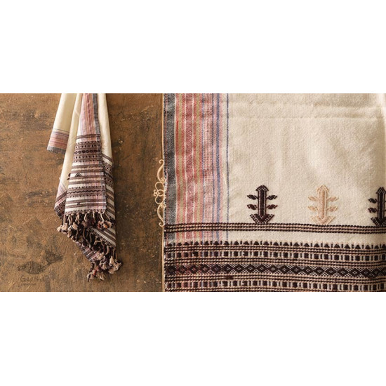 Salt Deserts of Kutch ❅ Raw Woolen Stole ❅ 4