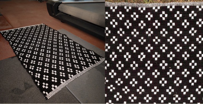 Handwoven Cotton Mat / Aasan - Black Box 