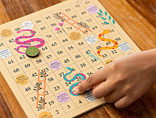Gift Souvenirs | Snakes & Ladders