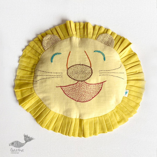 shop New Born Gift Set (Lion Pillow + 2 Wooden Maracas)