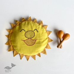 Organic Cotton ★ New Born Gift Set (Sun Pillow + 2 Wooden Maracas) ★ 6