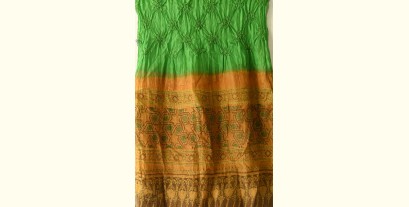 Flavors of fusion | Tabi Silk Ajrakh Bandhani Stole - Parrot Green