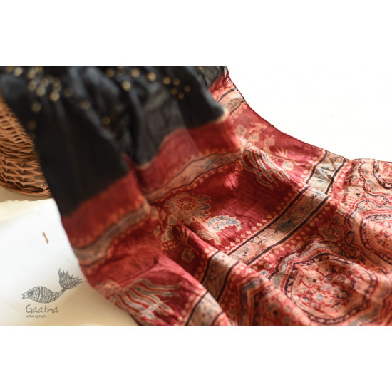 shop silk stole handcrafted - handmade ajrakh bandhani Black & Red