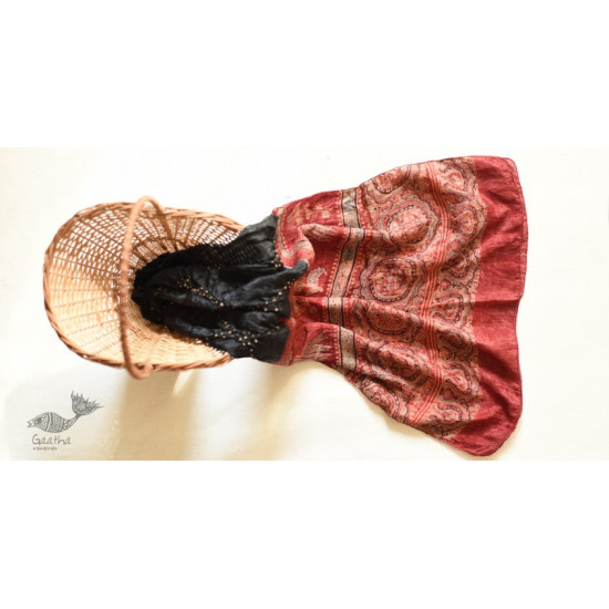 shop silk stole handcrafted - handmade ajrakh bandhani Black & Red