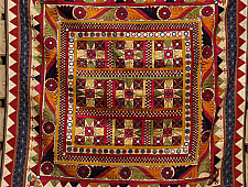 चाकलो ✾ Chaaklo ✾ Embroidery wall hanging ~ 2