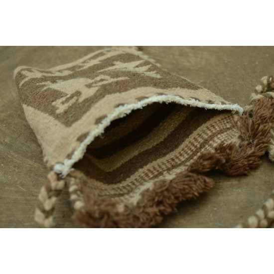 Maaldhari (Handwoven woolen bag)