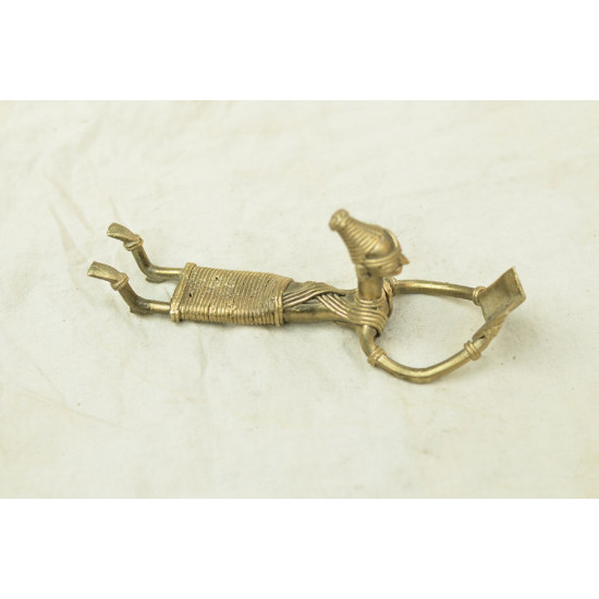 Ormolu ✺ Dhokra Reading Women { 8 }