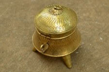 Ahar ✽ Brass ~ Paan Daan { 5" x 5" x 6" Small }