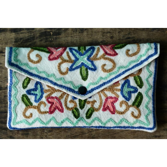 Aari-work Kashmir ~ Hand clutches (Sea-blue zig zag)