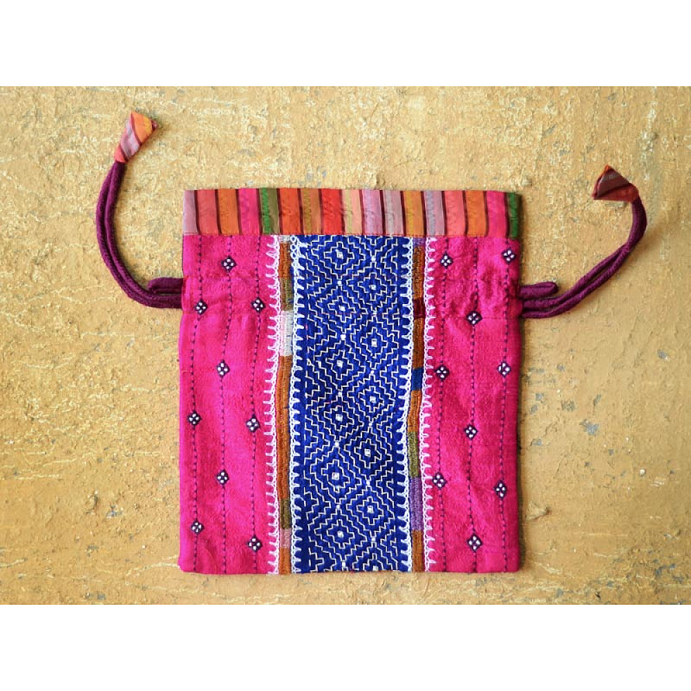 Kambira Embroidery ~ Raw silk pouch III | Gaatha