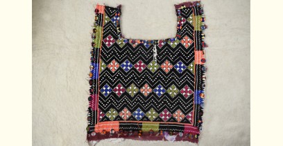 Sanay ✽ Hand Embroidered Antique Pieces ✽ 19