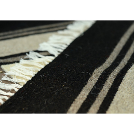 Woolen rugs ~ Lanes of winter (3X3)