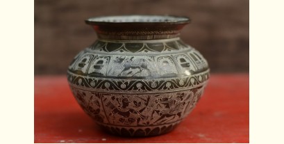 Antiquities from Khajuraho ✳ Lota - Siva . Nandi ✳ 11