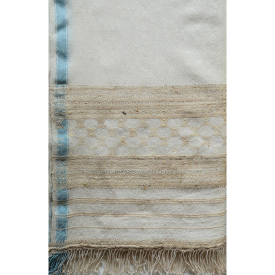 Elegance from the grasslands VII ~ handwoven woolen stole