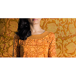 Lotuses and vines ~ Gaamthi tshirt