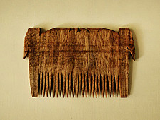 Wooden comb ~ Tribal markings { 1 }