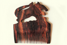 Wooden comb ~ Lion