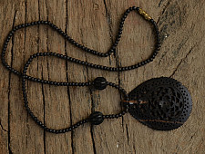 Kadam ☙ Wooden Neckpieces ☙ M