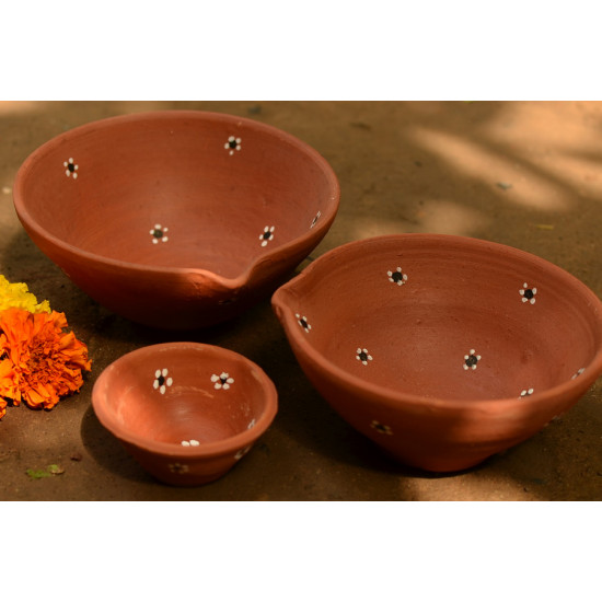 Diya { 1Large + 1Medium + 1Small Diya }