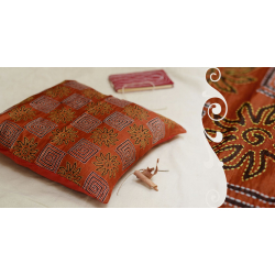 Kantha Cushion Cover - L (16 X 16 inch)