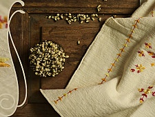 सूफियाना ~ Handloom Cotton . Embroidered stoles { 1 }