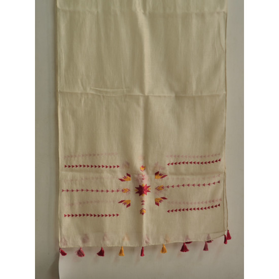 सूफियाना ~ Maheshwari . Embroidered stoles { 2 }