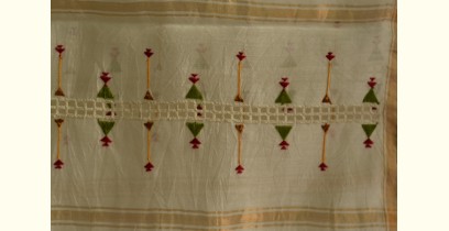 सूफियाना ~ Chanderi . Embroidered stoles { 6 }