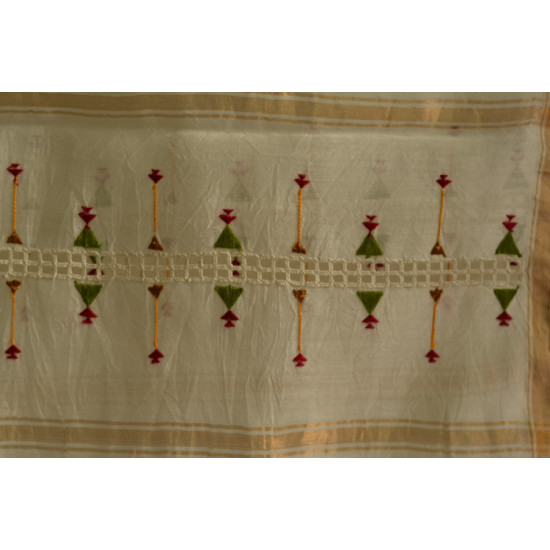 सूफियाना ~ Chanderi . Embroidered stoles { 6 }