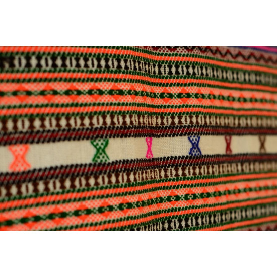 shop kutchi dhabro - full bharat unisex handwoven shawl