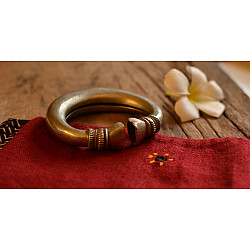 Kanupriya ~ Vintage Light Weight Kada
