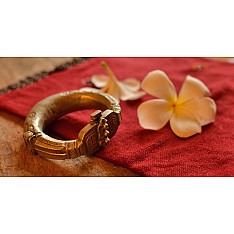 Kanupriya ~ White Metal Vintage Kada ( Two Options - Small / Medium)