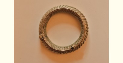 Kanupriya ~ White Metal Vintage Jewelry { 16 }