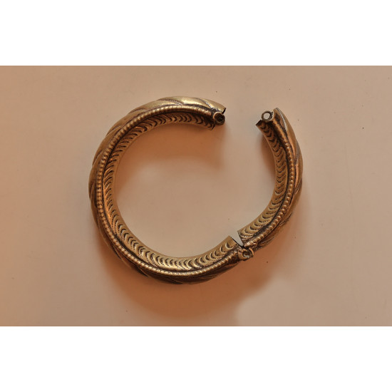 Kanupriya ~ White Metal Vintage Jewelry { 18 }