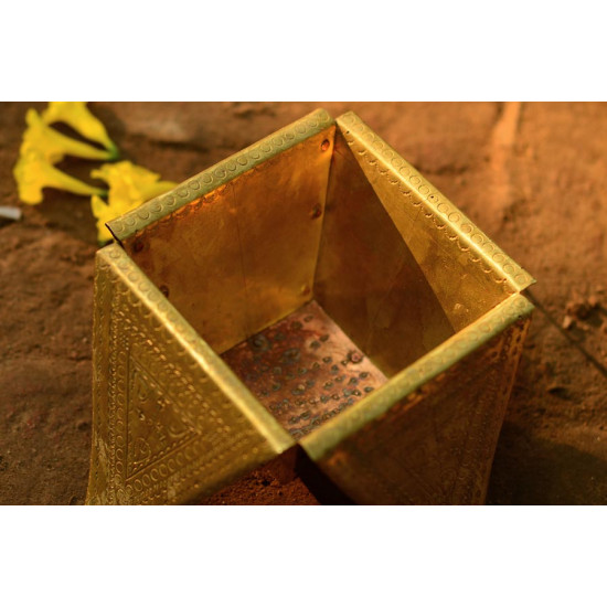 Brass havan kund