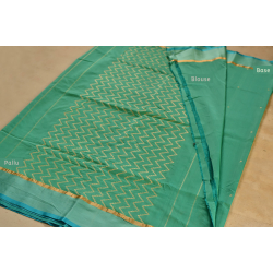 लिहाज़ ✥ Mubarakpur Handloom Saree ✥ 1