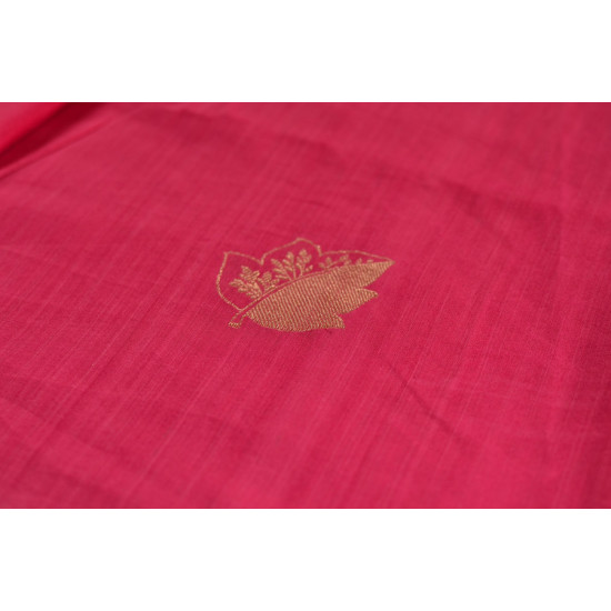 लिहाज़ ✥ Mubarakpur Handloom Saree ✥ 10