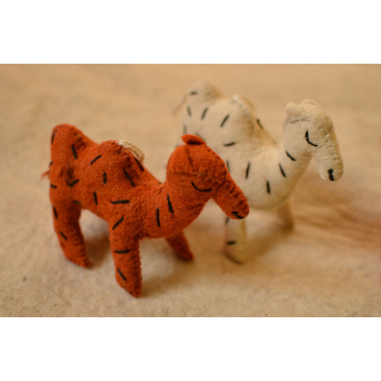 Tis the Season ☃ Felt  Toy⚶ Camels ☃ 5