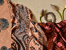 मृणालिनी ☘ Gajji Silk ☘ Ajrakh Bandhani Saree ~ 9