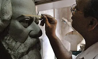 10 famous art & crafts from Bengal