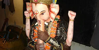 10 Famous Art & Crafts of Maharashtra