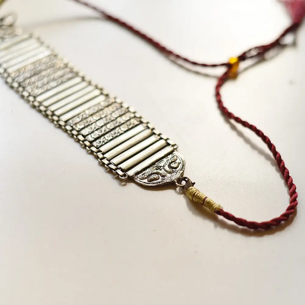 shop Handmade Vintage Jewelry - Necklace 