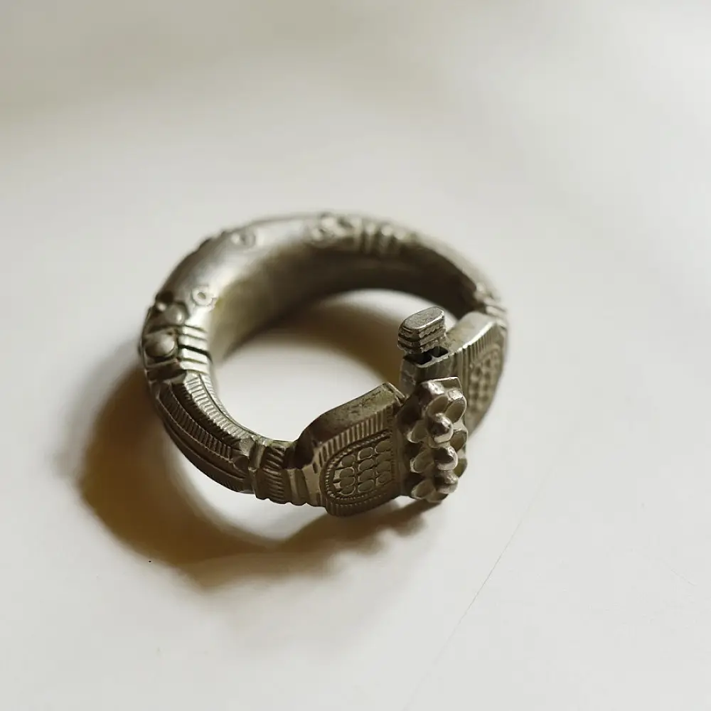 shop Handmade Vintage Jewelry - Jhaali Design Kada